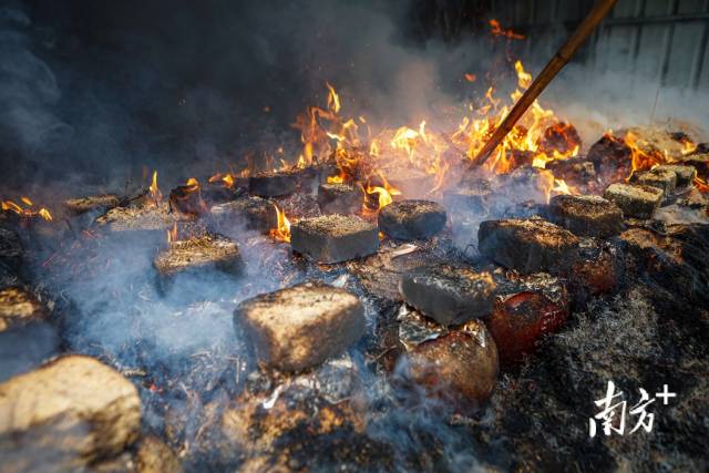冬日“壇悶”斯紅羊肉酒開(kāi)熬，香！